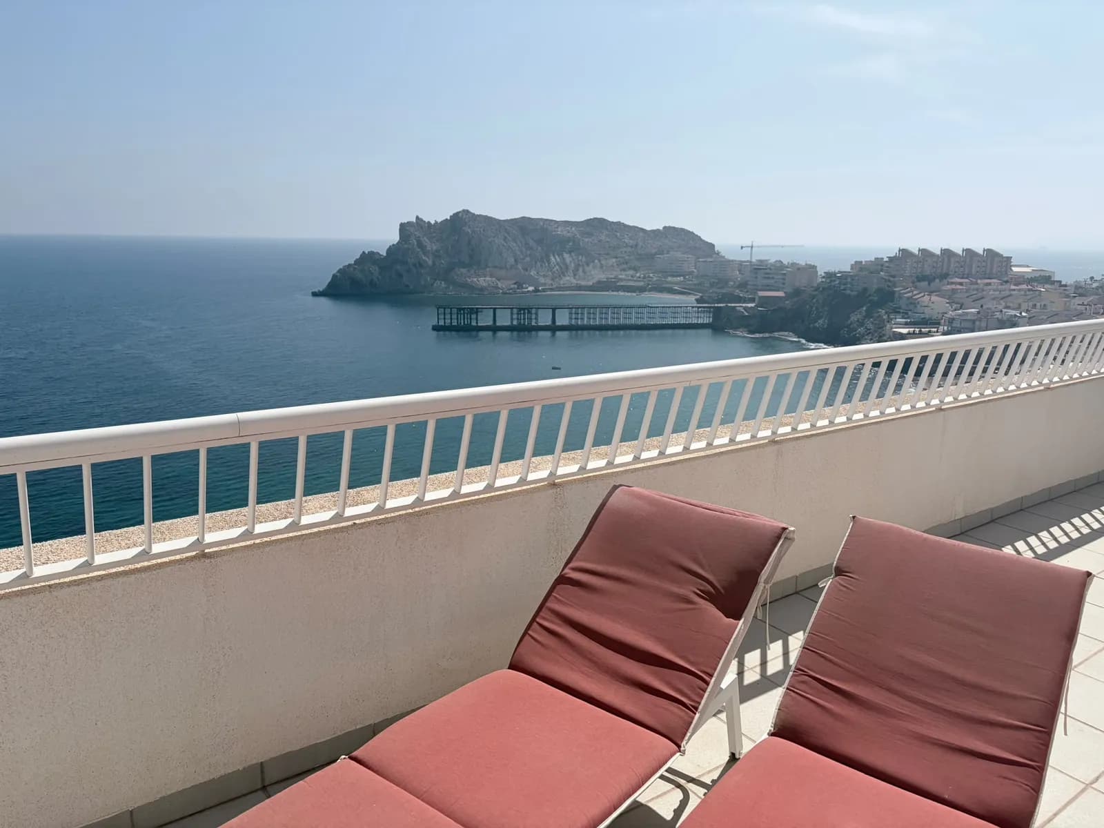 Transats sur la terrasse
