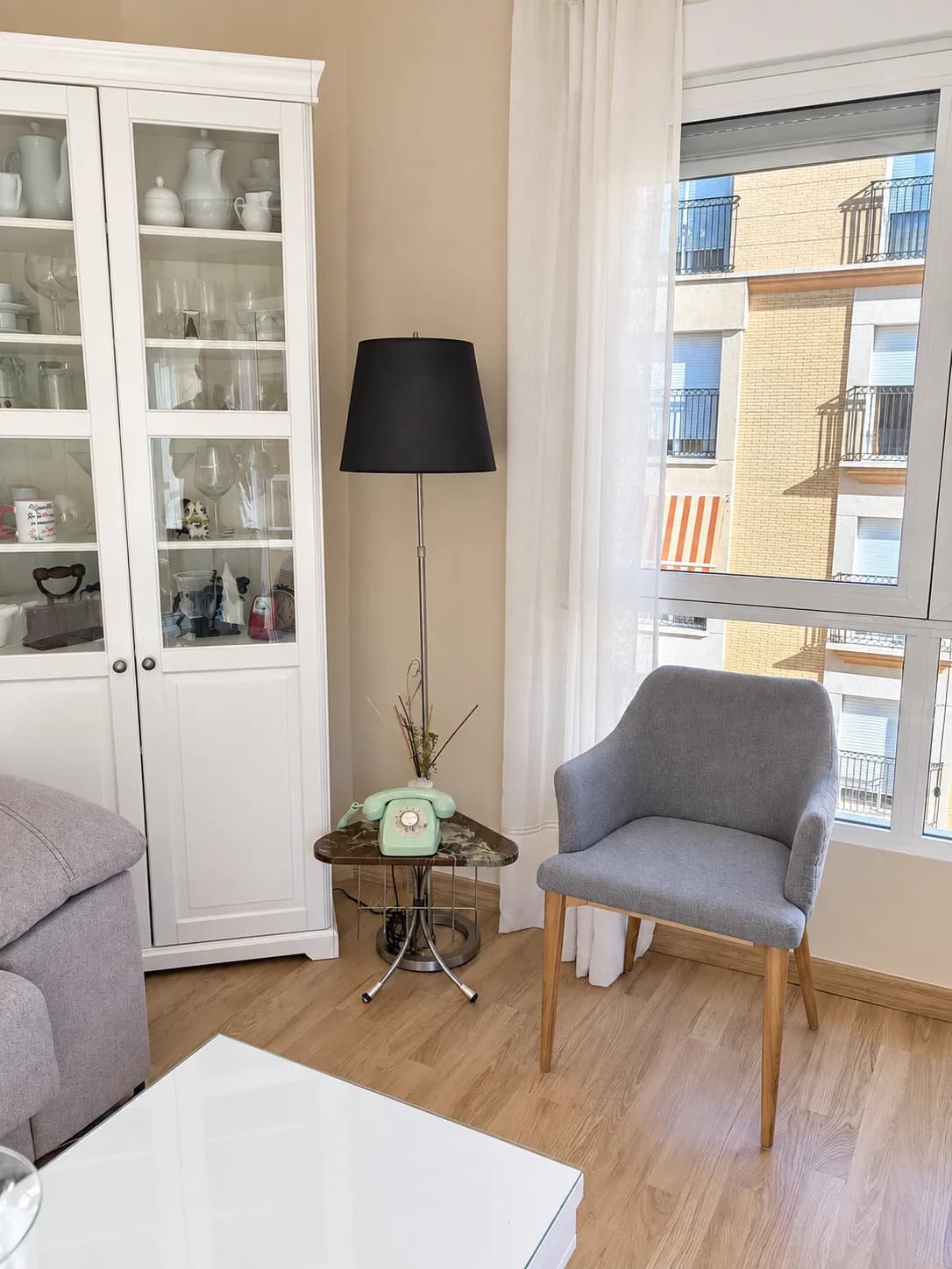 Salon près du balcon